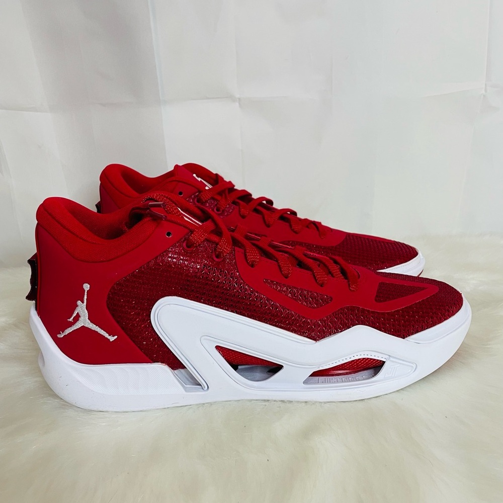 New Men’s Nike Jordan Tatum 1 TB  Gym Red/ White Size 11.5
